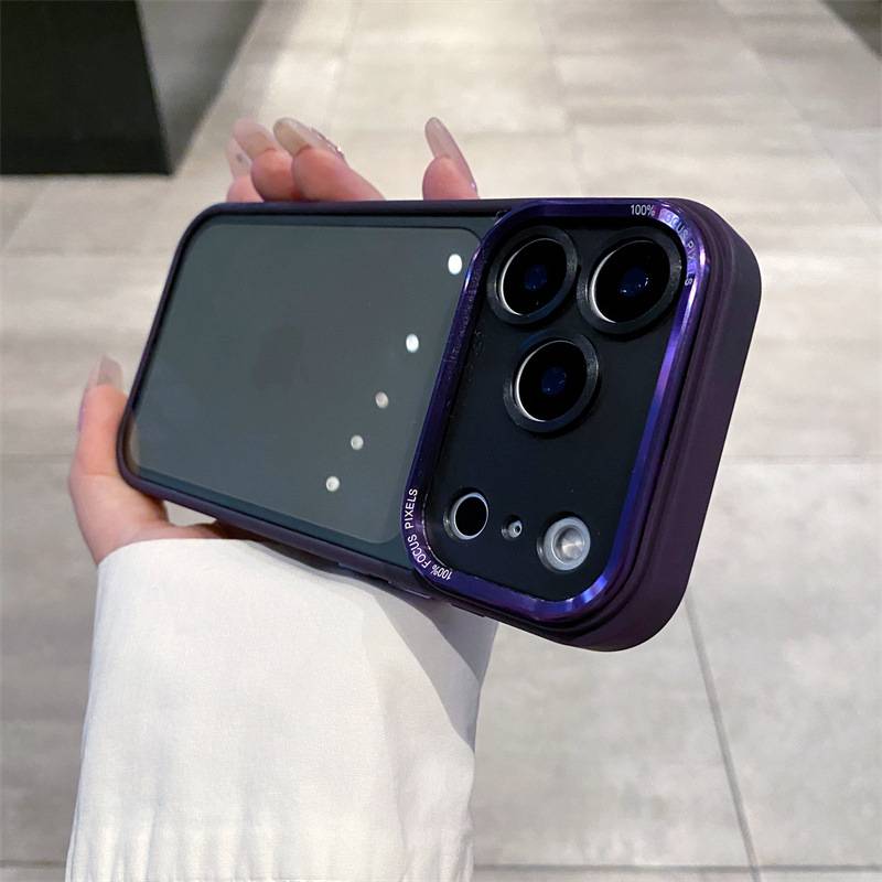 39098 iPhone 16 защитная крышка-чехол Focus
