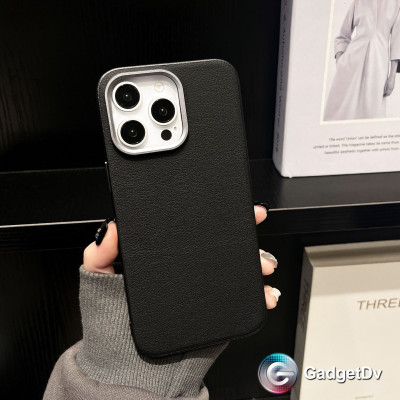 38050  iPhone 15Pro защитная крышка-чехол кож.