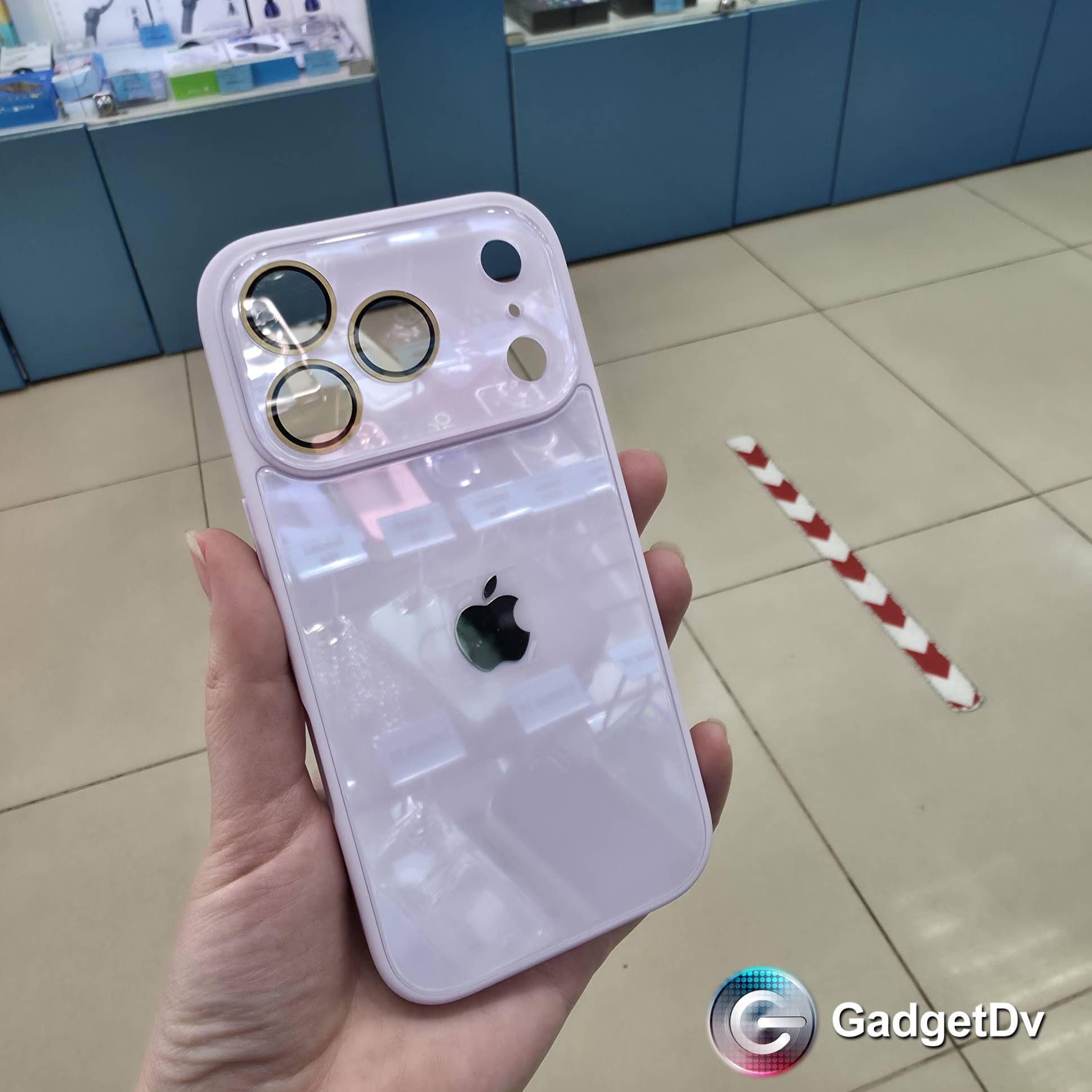 38467 iPhone 17Pro защитная крышка-чехол стекло