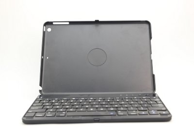 15-136 Чехол-клавиатура iPad 5 (черный) 15-136 Чехол-клавиатура iPad 5 (черный)