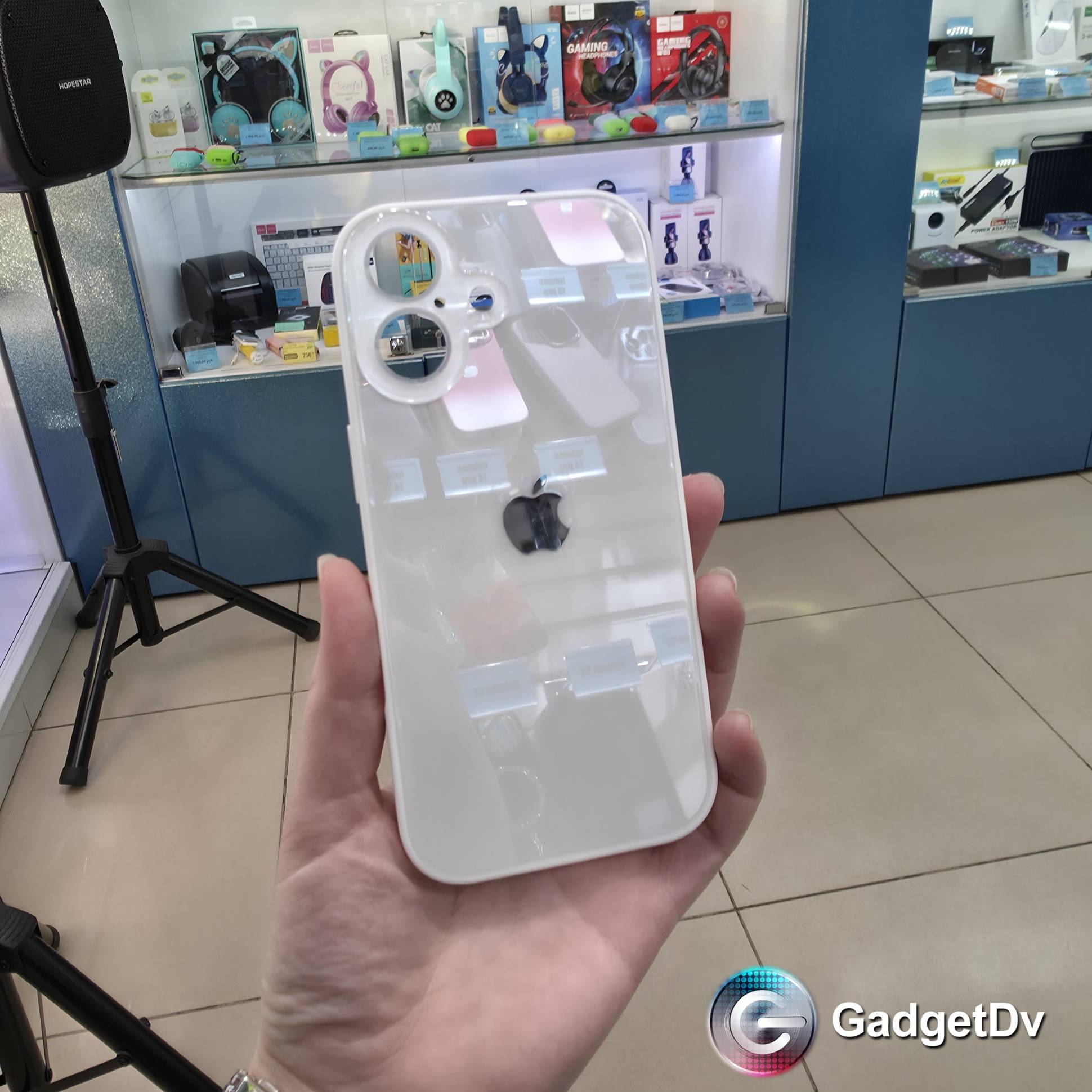38465 iPhone 17 защитная крышка-чехол стекло