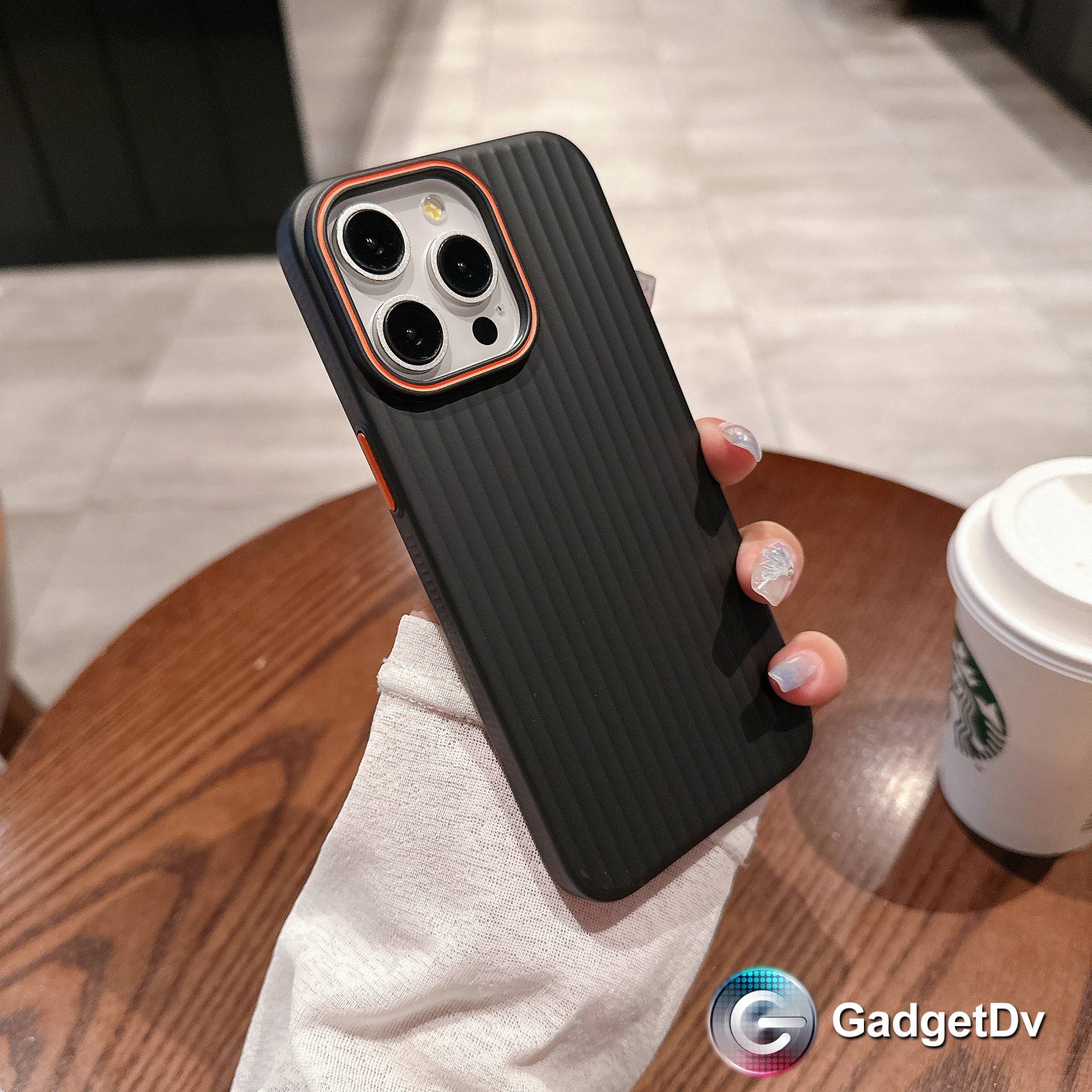 36039 iPhone 15 ProMax защитная крышка-чехол, пластик рифленый