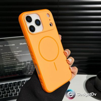 38670  iPhone 17 защитная крышка-чехол QualityCase 