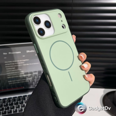 38670  iPhone 17 защитная крышка-чехол QualityCase