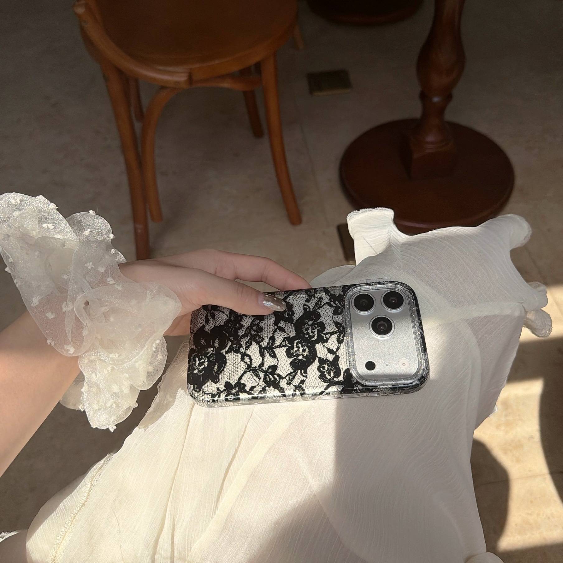 38908 Защитная крышка iPhone 15 ProMax, "Кружево"