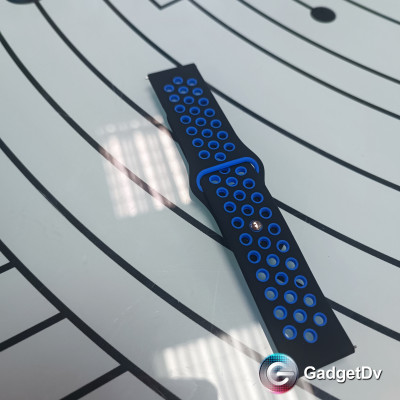 38058 Ремешок для часов 22mm, силикон перфорированный