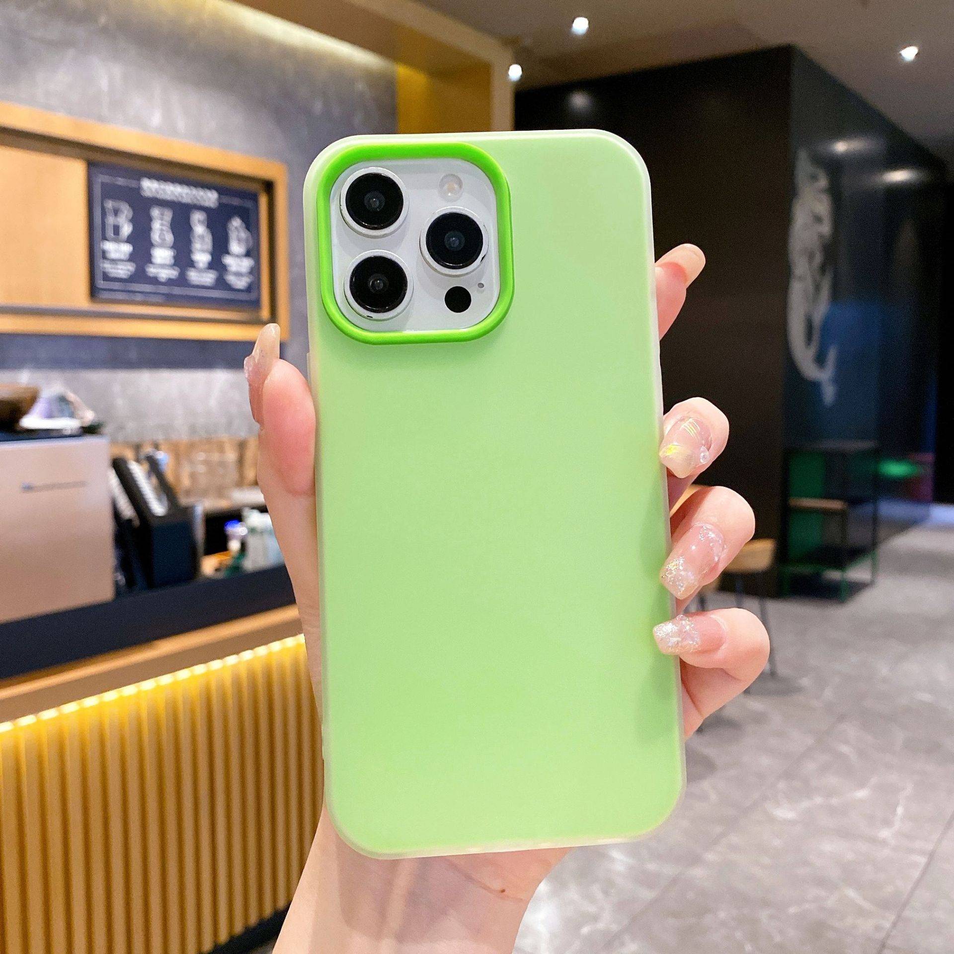 37059 iPhone13 ProMax защитная крышка-чехол неон