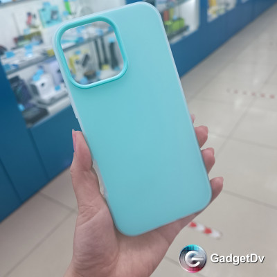 37060  iPhone 16 ProMax защитная крышка-чехол неон