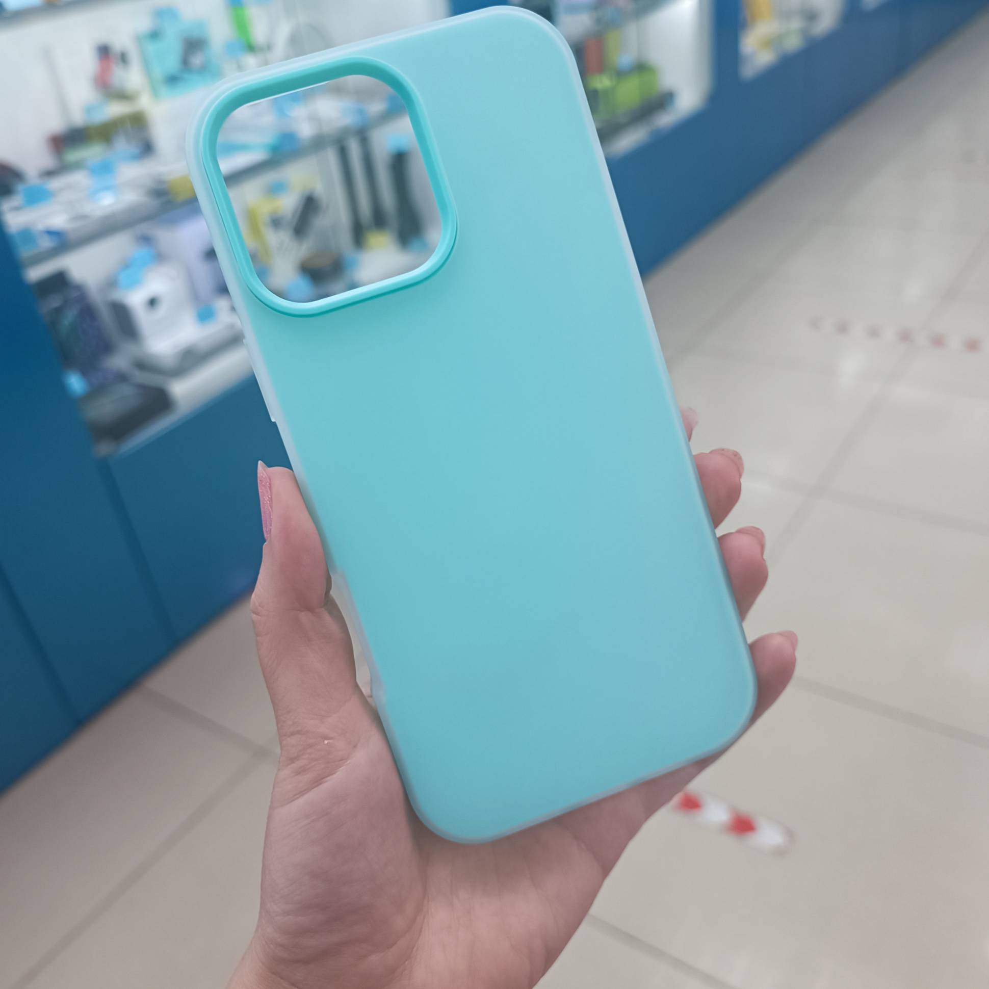 37060 iPhone 16 ProMax защитная крышка-чехол неон