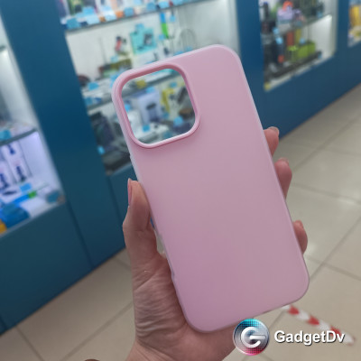 37060  iPhone 16 ProMax защитная крышка-чехол неон