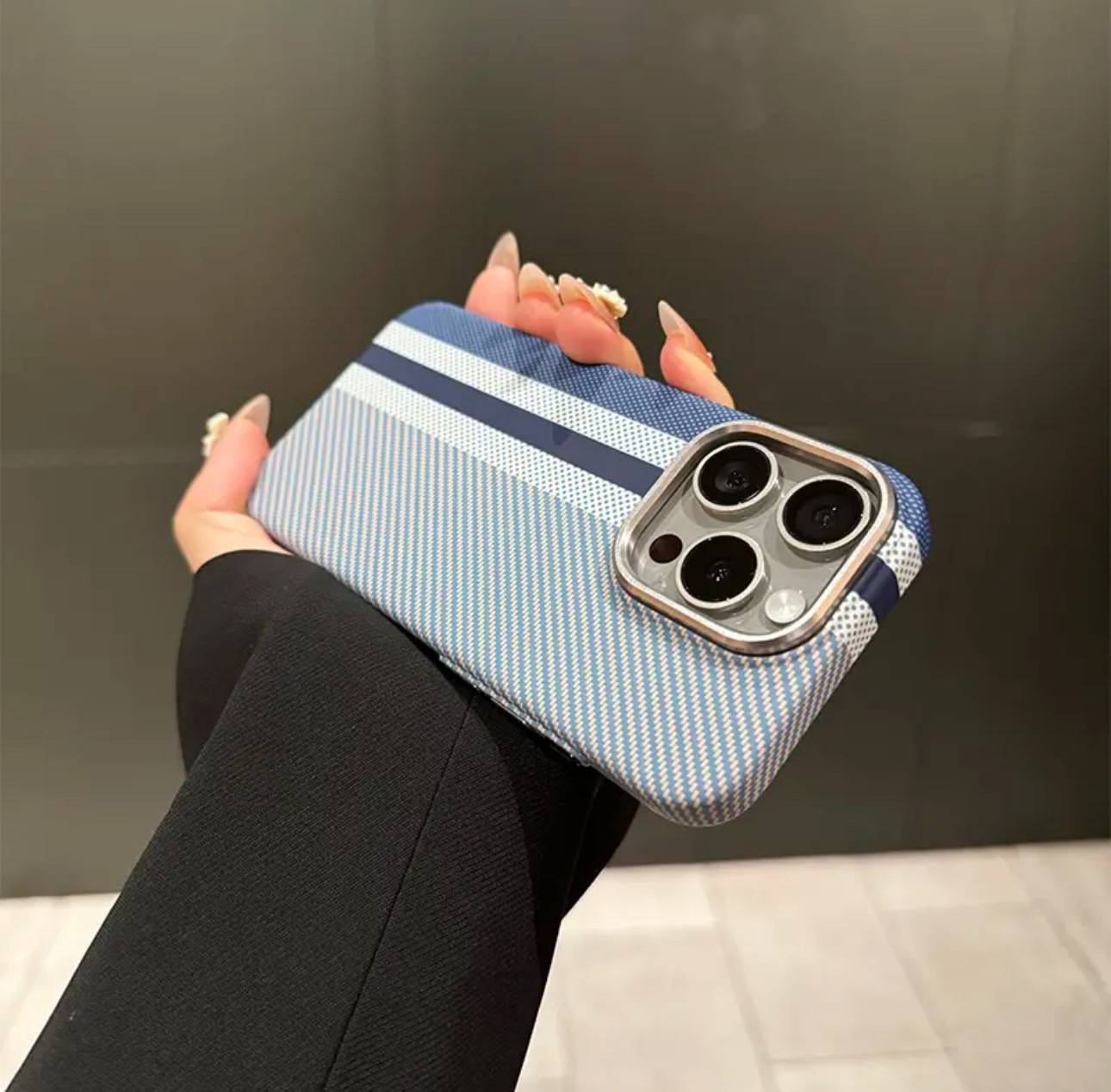 31069 Защитная крышка iPhone 15 ProMax Style
