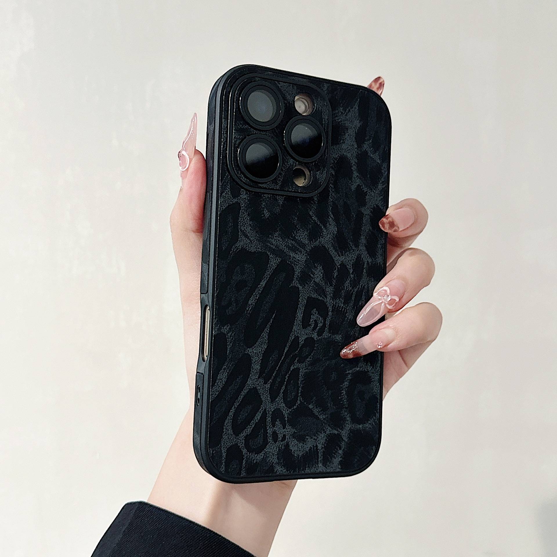 31069 Защитная крышка iPhone 15 ProMax Style