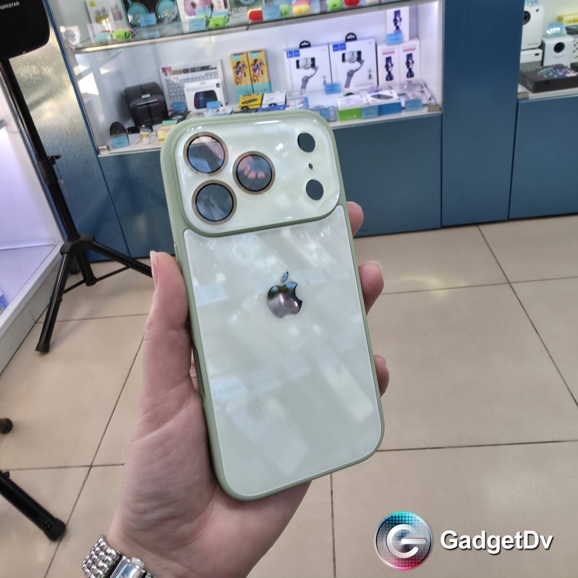 38454 iPhoen 17ProMax защитная крышка-чехол стекло