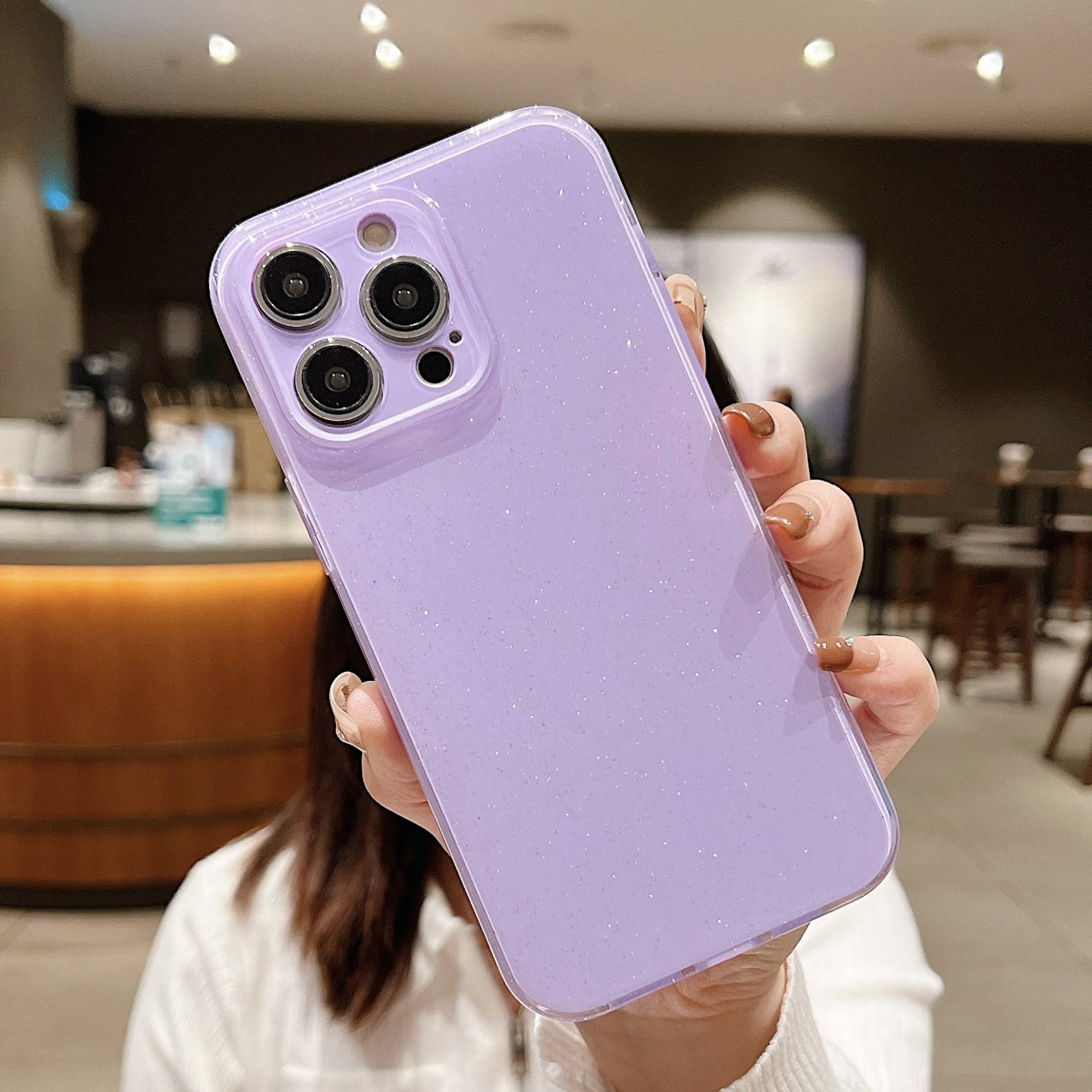 23587 iPhone 15 защитная крышка-чехол блестки