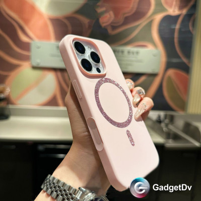 38576  iPhone 16Pro защитная крышка-чехол MiCase