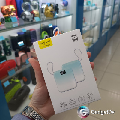 35068 Портативный аккумулятор 10000 mAh Fast 