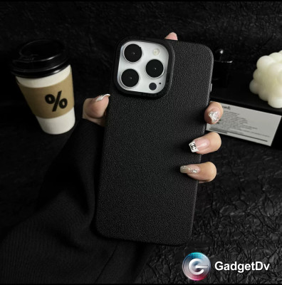 38256  iPhone 13 защитная крышка-чехол, пластик под кожу
