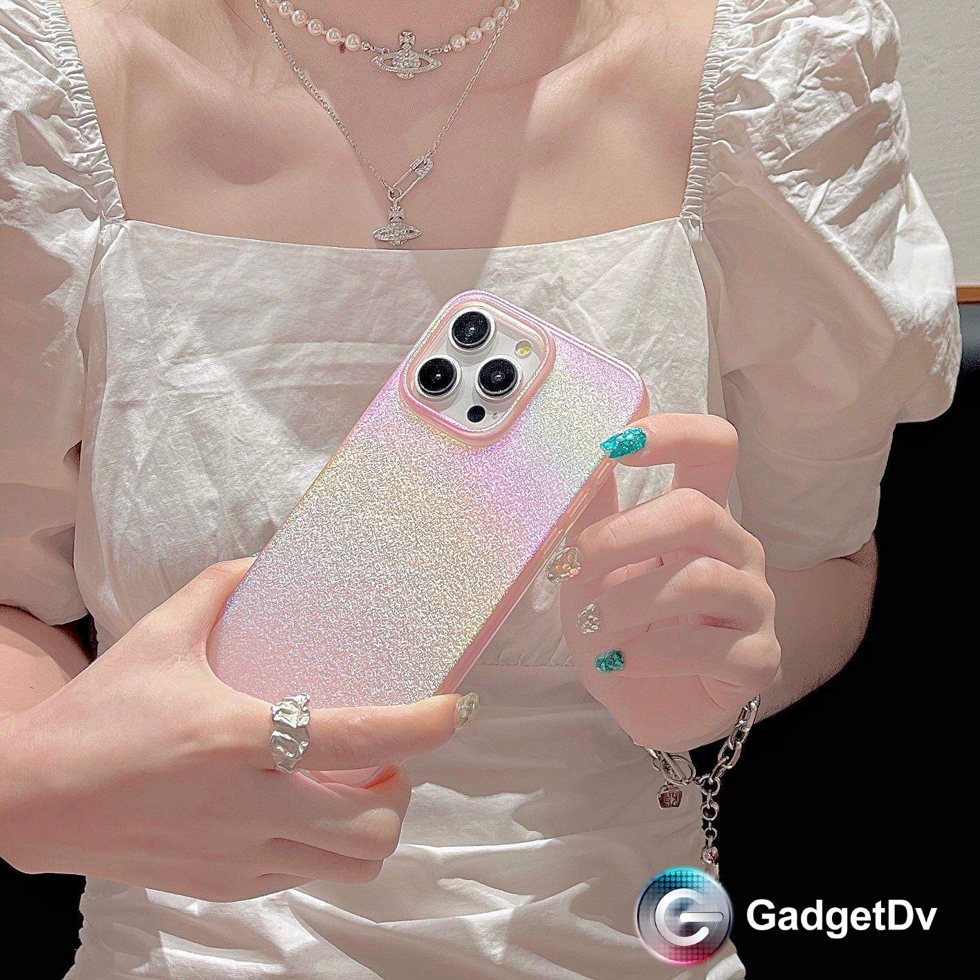 28093 iPhone 15 защитная крышка-чехол, блестящий