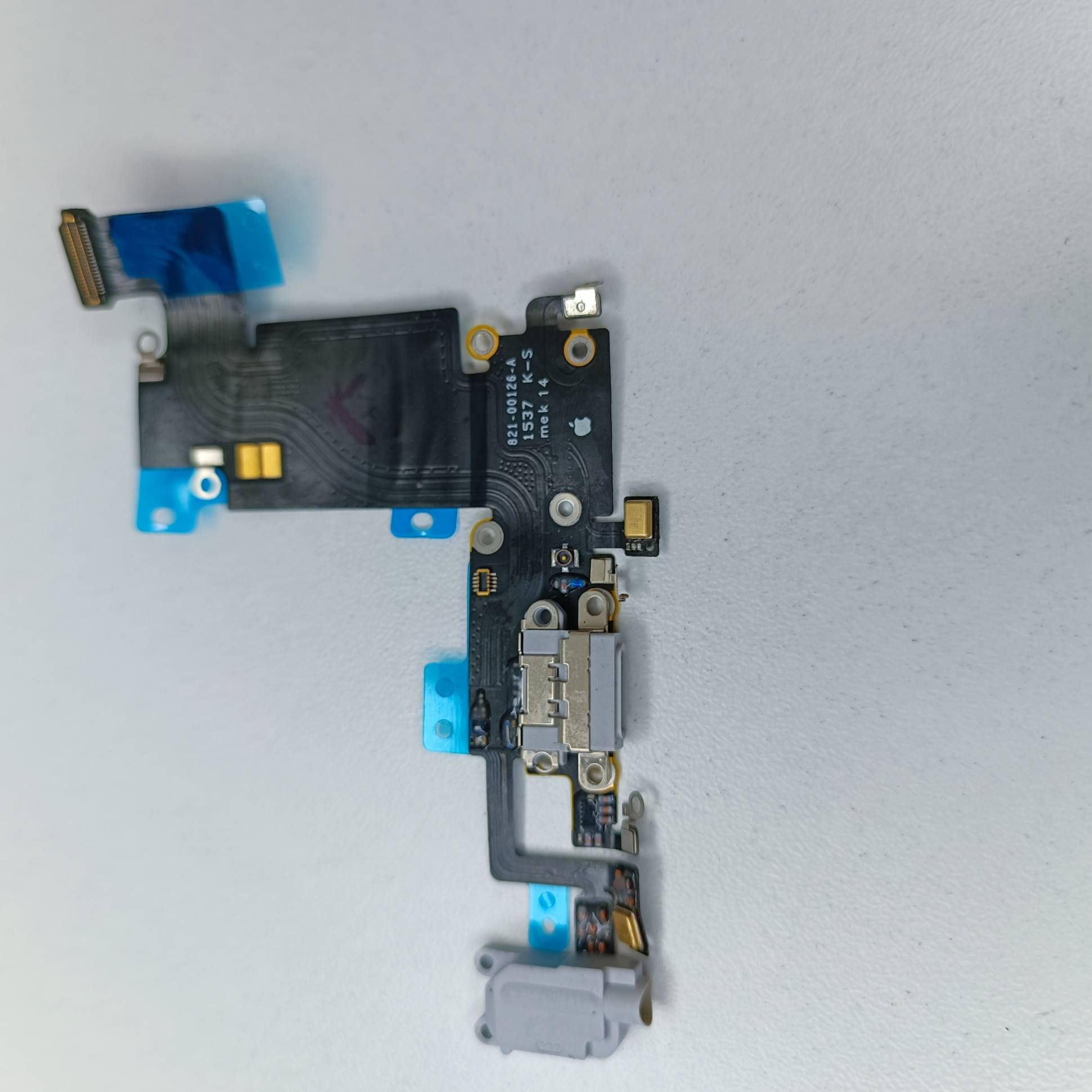 Нижний шлейф разъём зарядки+аудио разъем iPhone 6S Plus