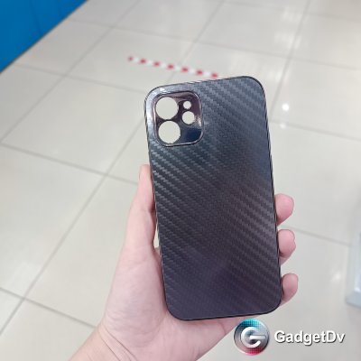 20572  iPhone 12/12Pro защитная крышка-чехол, карбон