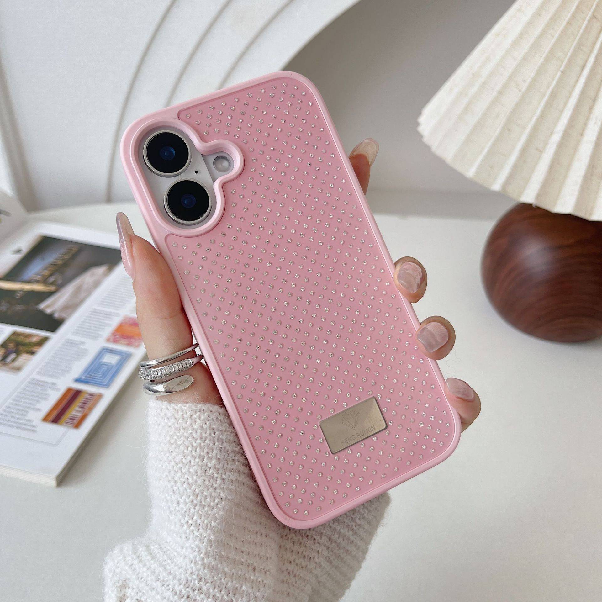 32070 iPhone 16 ProMax защитная крышка-чехол HENG