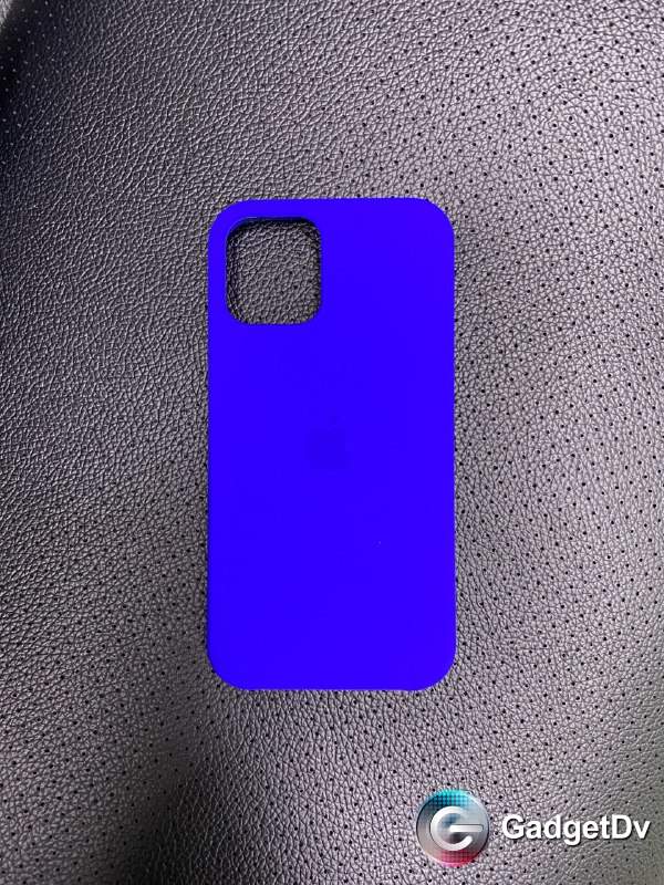 11524 iPhone 11 защитная крышка-чехол, Silicone Case с логотипом