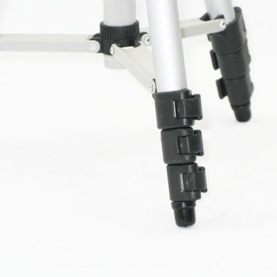 10706 Штатив Tripod WT-3110A