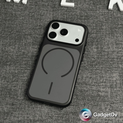 38809 iPhone 17Pro защитная крышка-чехол пластик однотонный