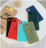 50039 iPhone 11 защитная крышка-чехол, силикон перфорированный