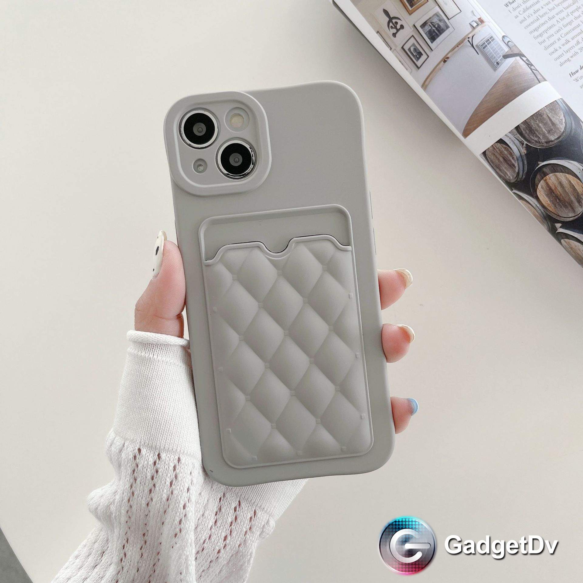 20583 iPhone 11 защитная крышка-чехол, цветной с кармашком