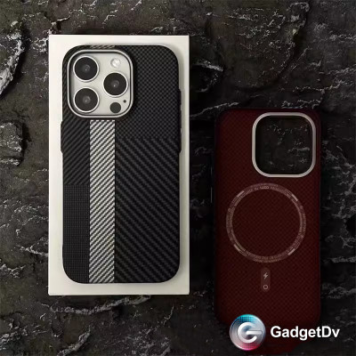 32099  iPhone 15 защитная крышка-чехол, под карбон MagSafe