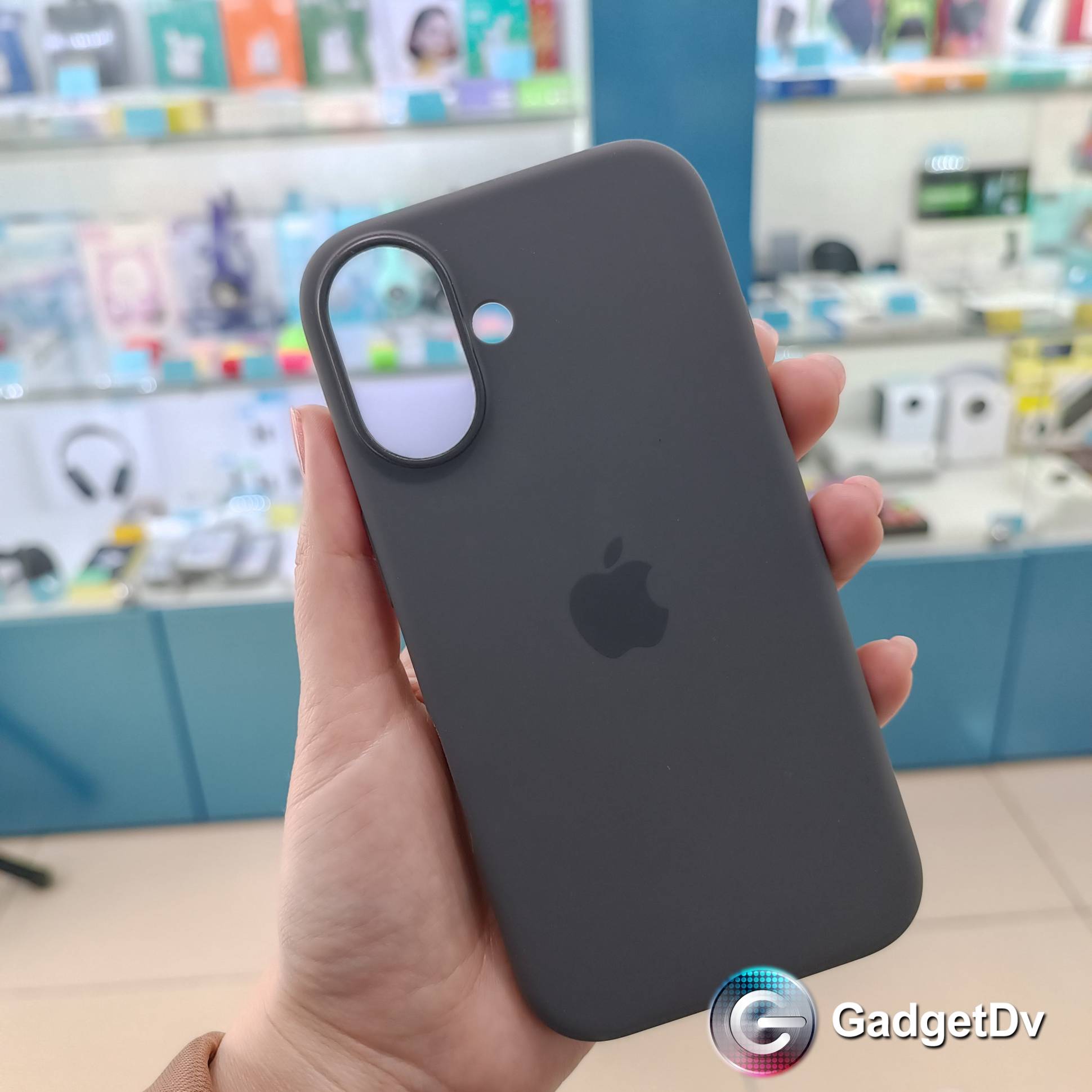36086 iPhone 16 защитная крышка-чехол orig.
