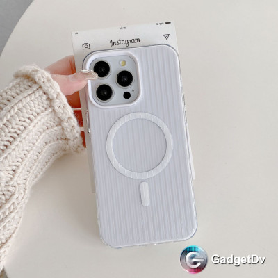 38001  iPhone 16 ProMax защитная крышка-чехол MagSafe пластик