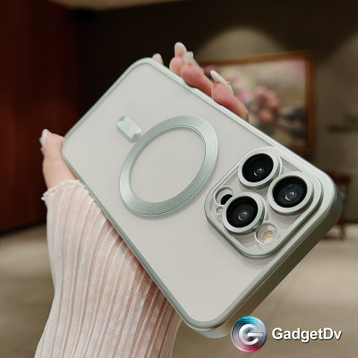 38000  iPhone 16Pro защитная крышка-чехол, магнитная с окантовкой