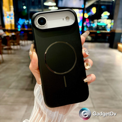 38514  iPhone 16Pro защитная крышка-чехол однот. пластик с  MagSafe