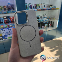38513  iPhone 16Pro защитная крышка-чехол MagSafe под кожу