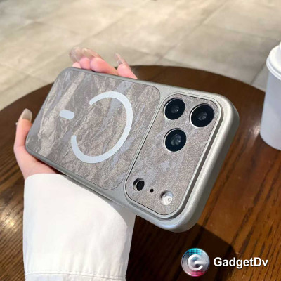 38796  iPhoen 17ProMax защитная крышка-чехол плюшевый