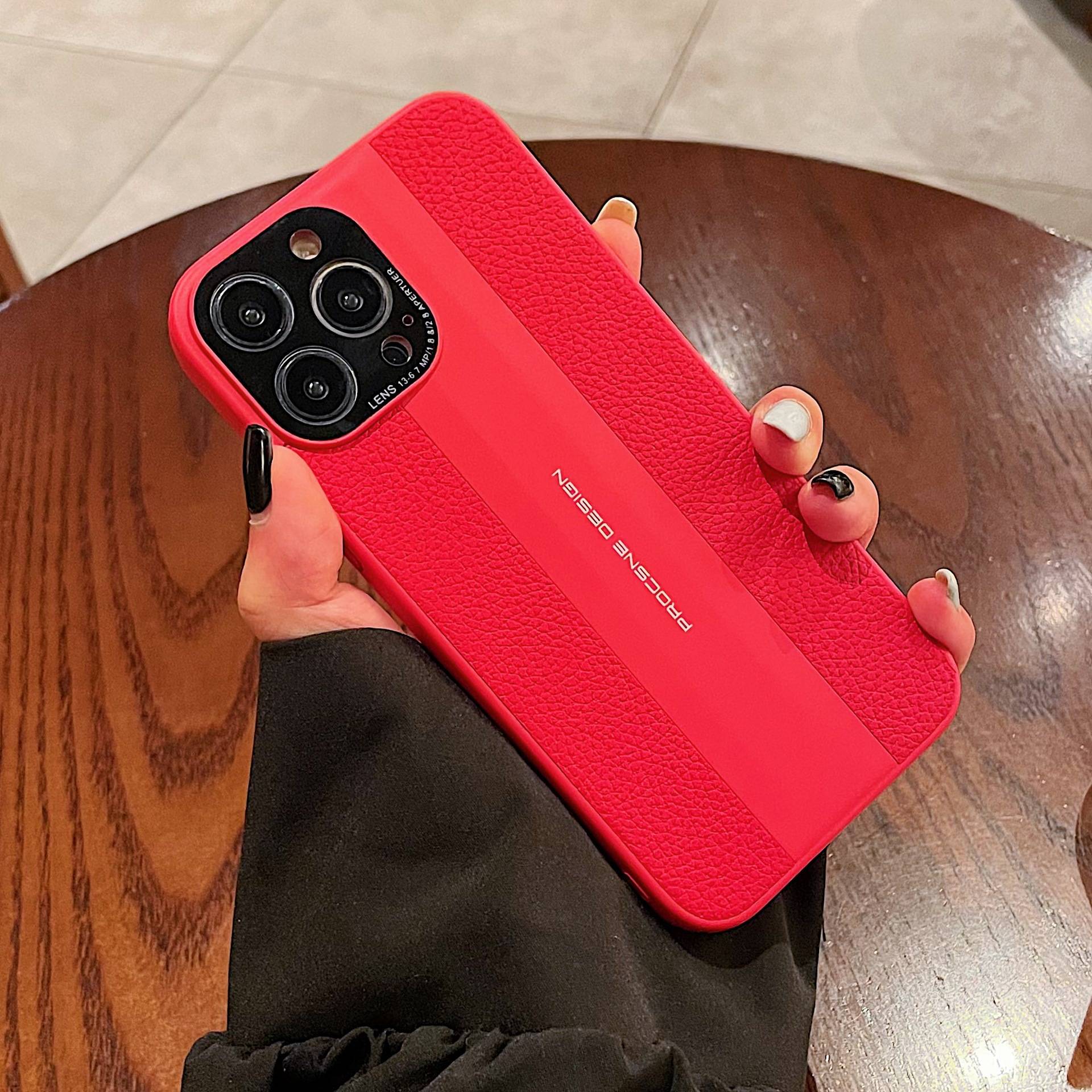 23155 iPhone 13 защитная крышка-чехол, Lens