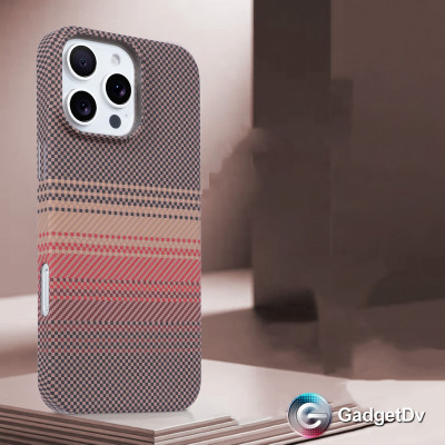 38600 iPhone 16Pro защитная крышка-чехол пластик под карбон