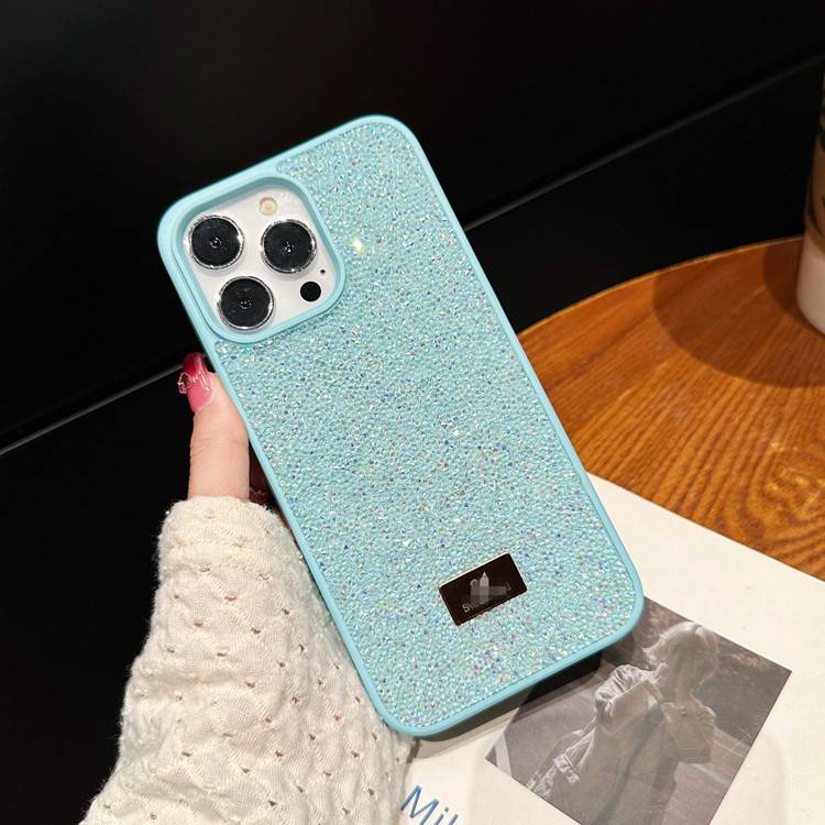 26817 Защитная крышка iPhone 15 Swarovski