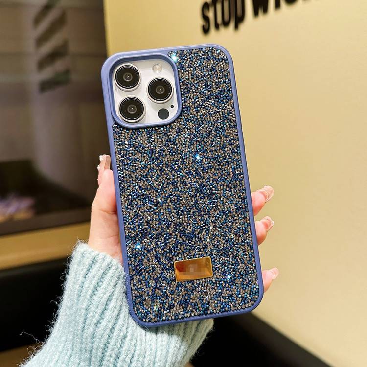 26817 Защитная крышка iPhone 15 Swarovski