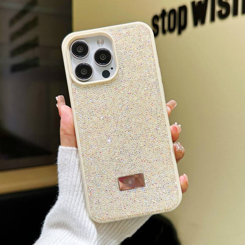 26817 Защитная крышка iPhone 15 Swarovski