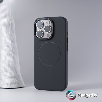 38822  iPhone 17Pro защитная крышка-чехол матовый пластик