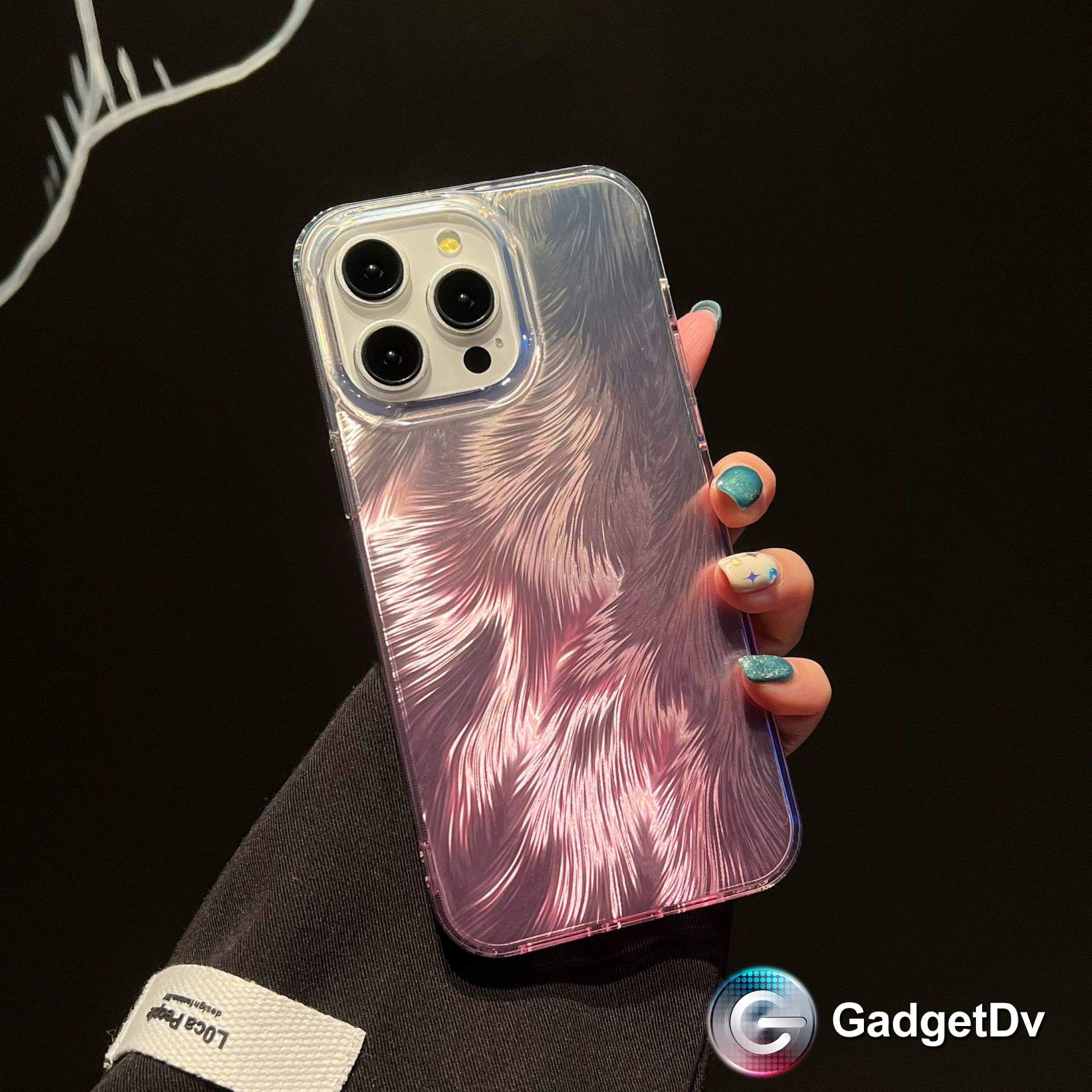 27022 iPhone 15 защитная крышка-чехол, перелив