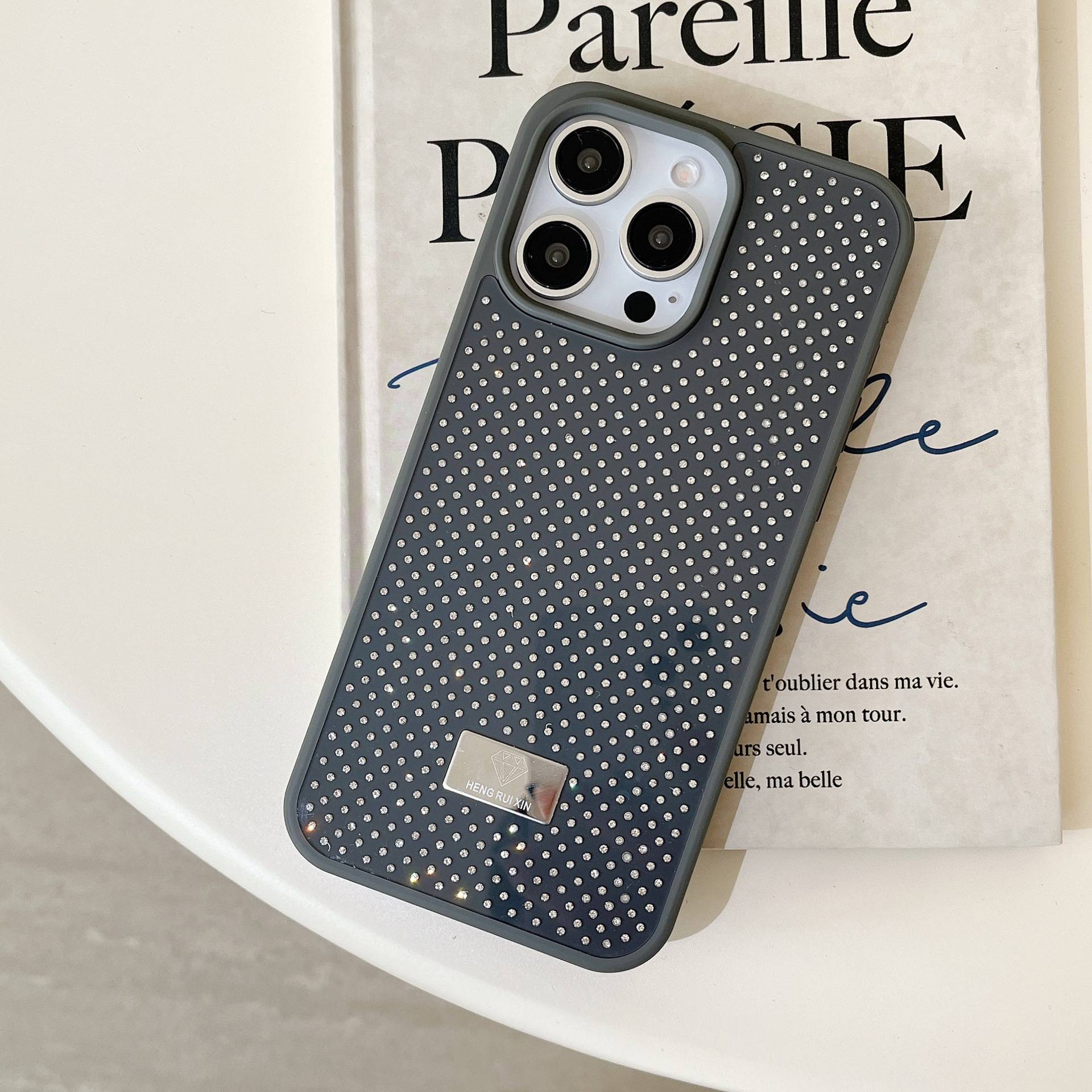 32073 iPhone 16 защитная крышка-чехол HENG