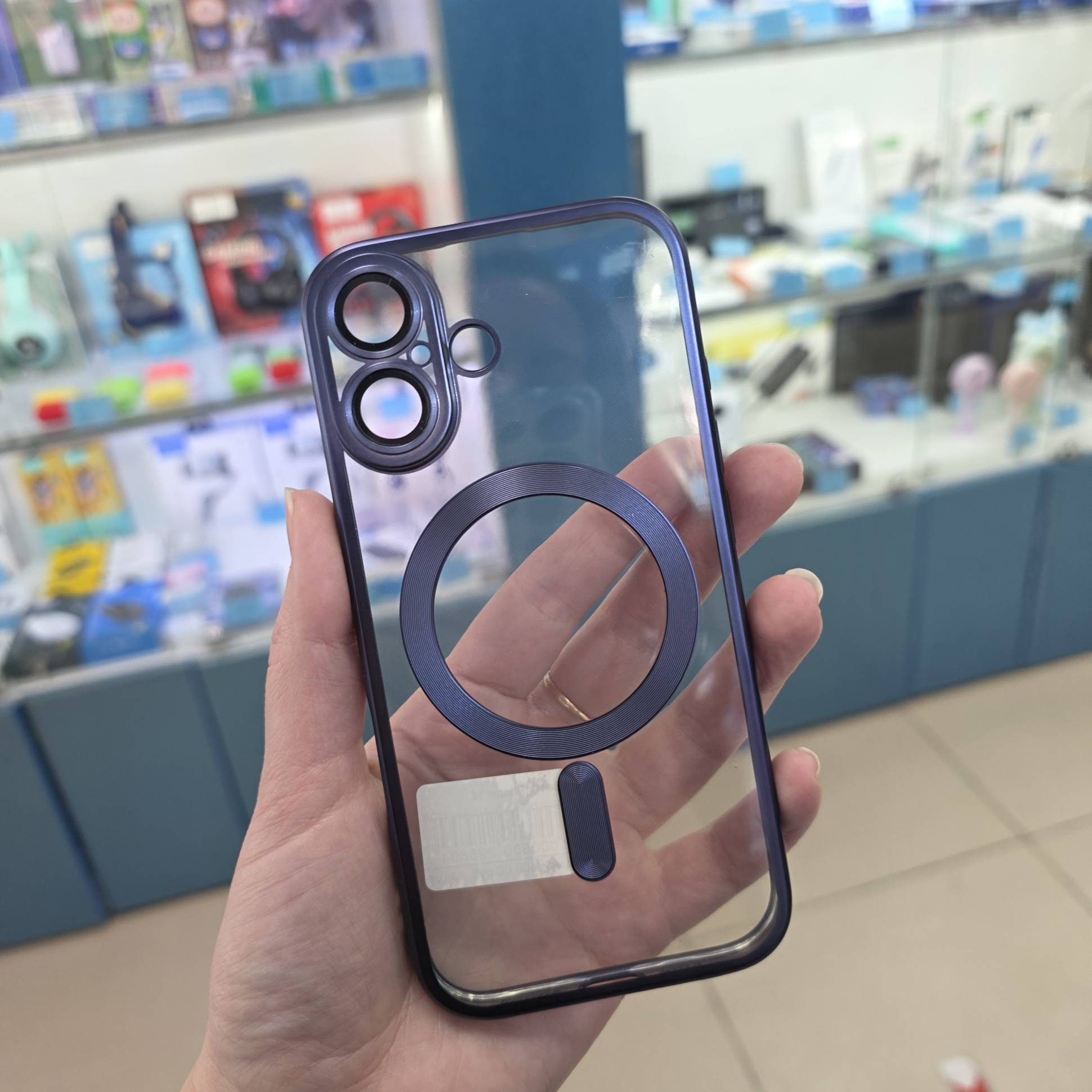 38410 iPhone 16 защитная крышка-чехол прозрачная с окантовкой