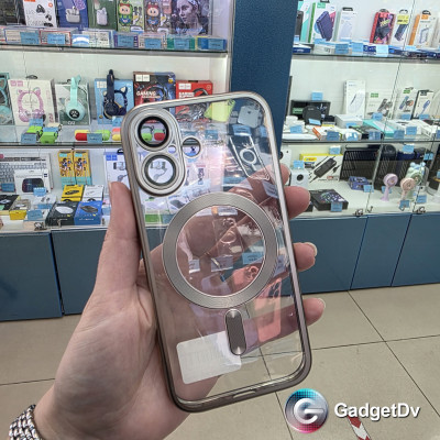 38410 iPhone 16 защитная крышка-чехол прозрачная с окантовкой