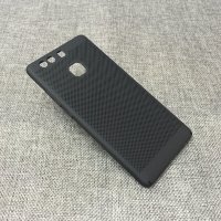 4055 Huawei P10 Защитная крышка пластиковая (черный)