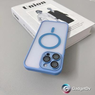 38115  iPhone 15 Защитная крышка MagSafe пластик