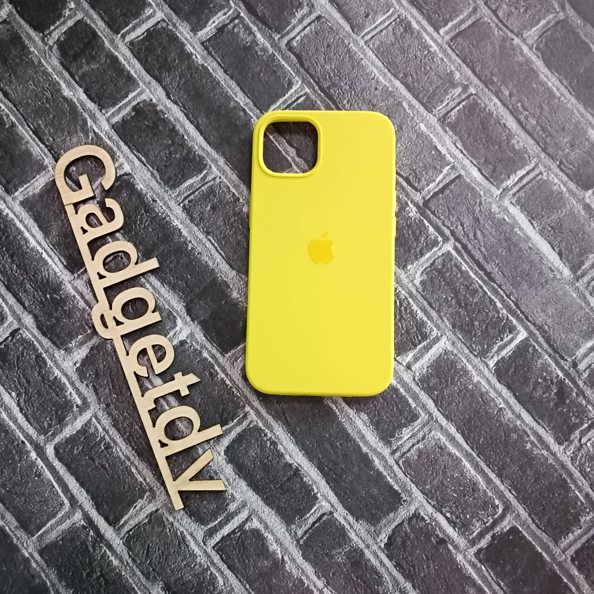 20022 iPhone 13 защитная крышка-чехол Silicone Case с логотопом